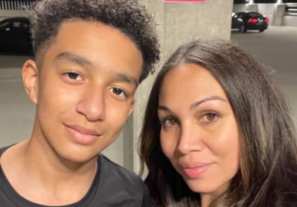 Sewell Setzer III y su mamá, Megan García. Foto: redes sociales.