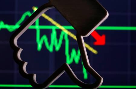 FACEBOOK - REUTERS -