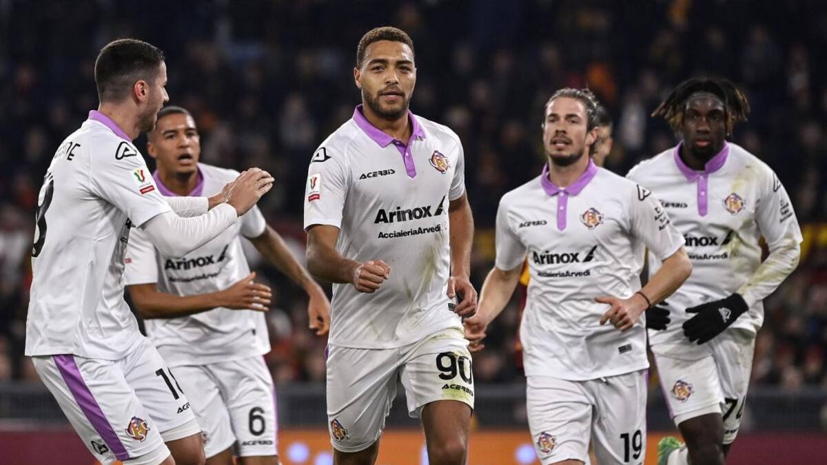 Festejo del Cremonese ante Roma por la Copa Italia. Foto: EFE.