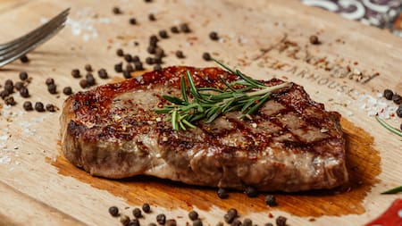 El método que realza el sabor de la carne y la deja más suave y jugosa.