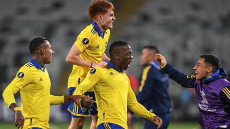 Luis Advíncula, Boca vs Colo-Colo, Copa Libertadores. Foto: NA