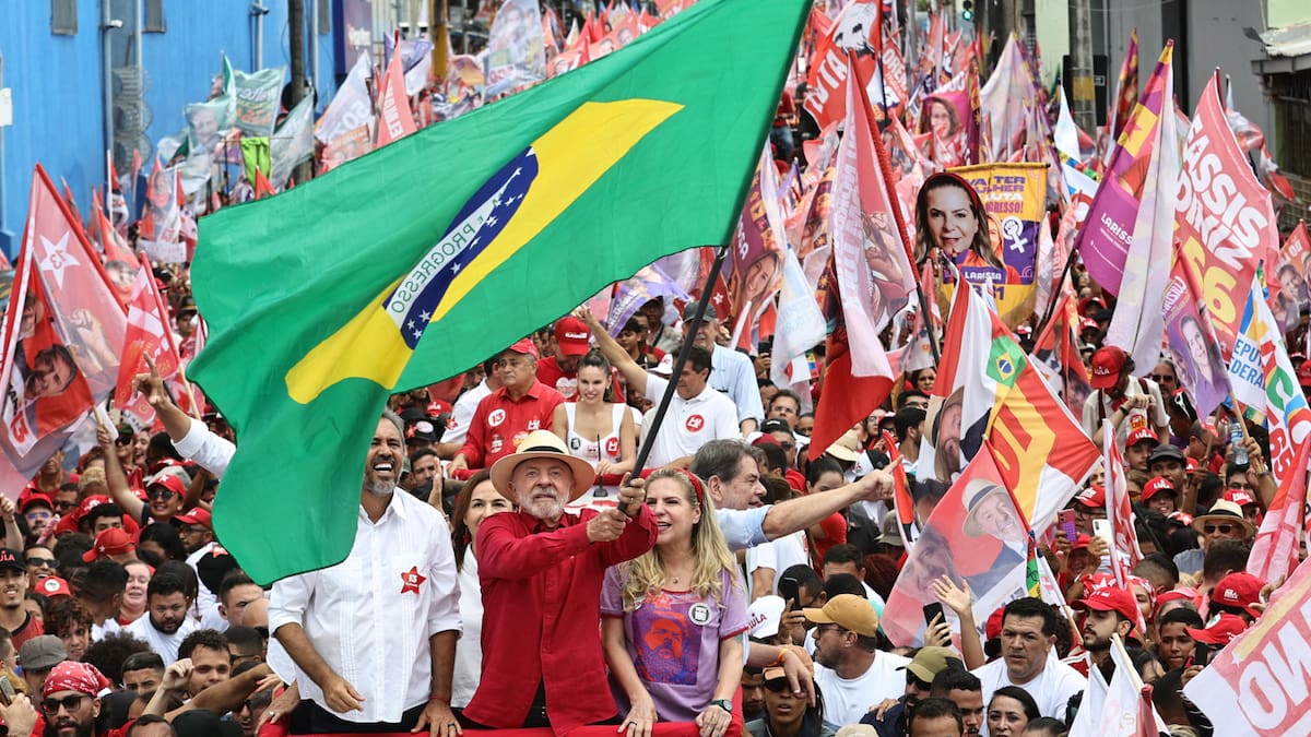 El presidente de Brasil, Luiz Inácio Lula da Silva, busca la reelección en los comicios presidenciales de octubre, en una jornada electoral polarizada.