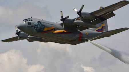 Un avión militar colombiano aterrizó en la Antártida Argentina: ¿cuál es su misión?