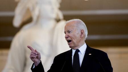 Dura advertencia en plena campaña de Biden a latinos por el acceso a la atención médica: ''Se trata de supervivencia''