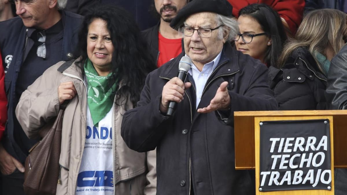 Pérez Esquivel: "La seguridad del pueblo pasa por salud, educación, trabajo y techo"