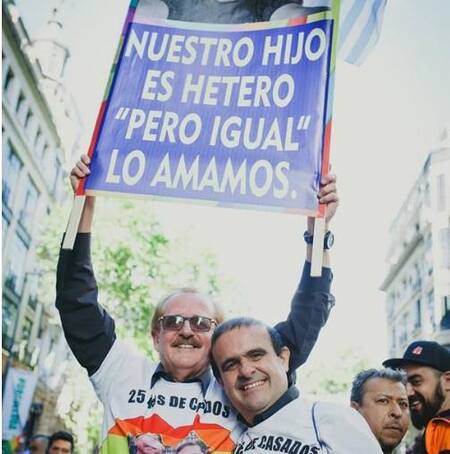 Marcha del orgullo gay - Rubén y Mario