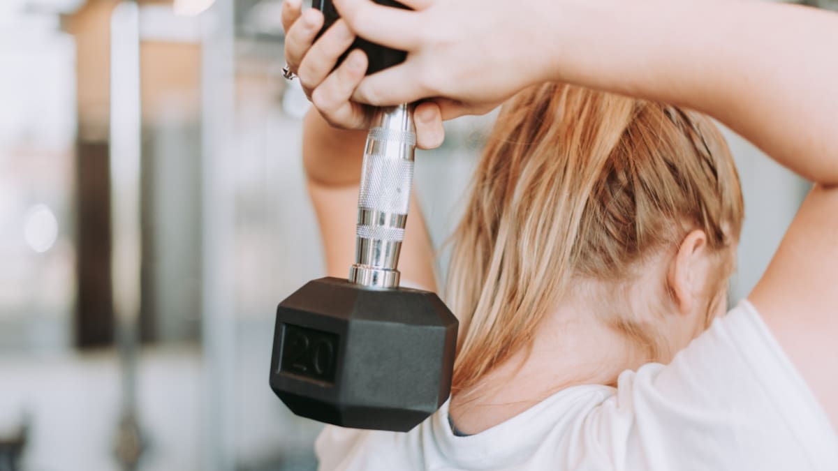 Es fundamental mantener una vida activa en cuanto a los ejercicios a medida que se avanza en edad. Foto: Unsplash.