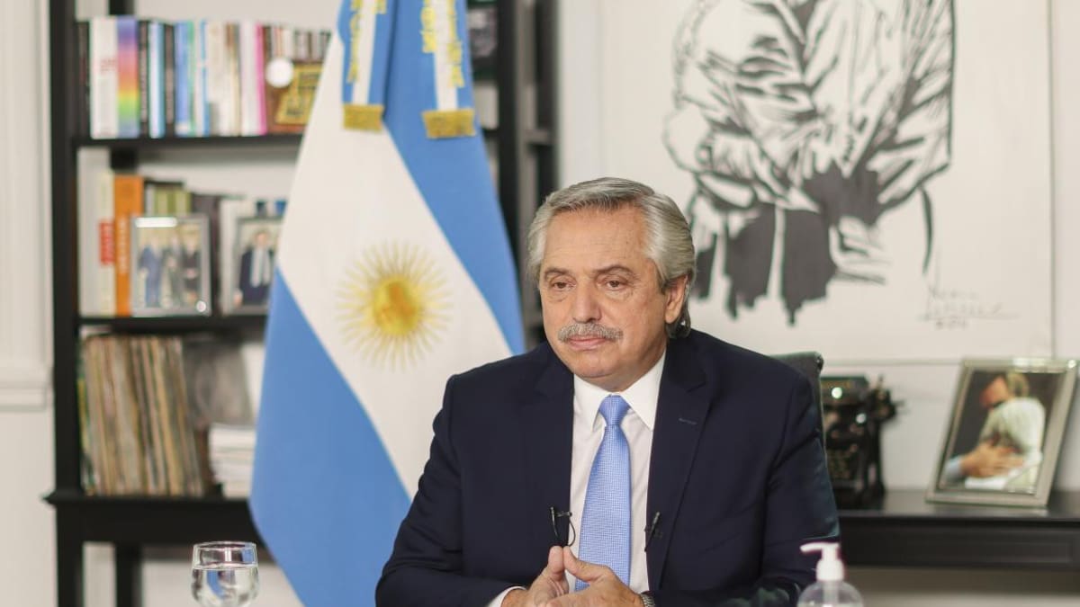 Alberto Fernández, AGENCIA NA