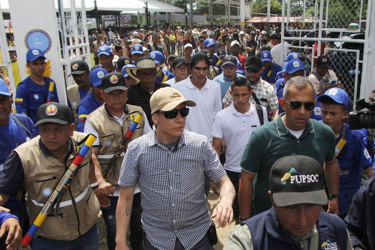 El Gobierno colombiano y el Estado Mayor Central instalarán los diálogos de paz. Foto: EFE