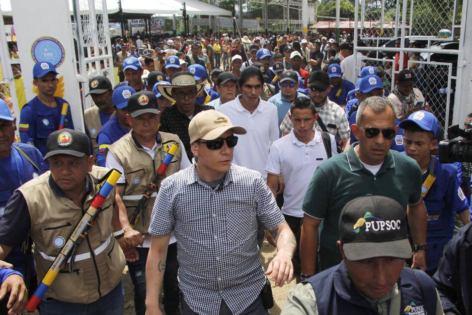 El Gobierno colombiano y el Estado Mayor Central instalarán los diálogos de paz. Foto: EFE