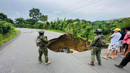 Potentes lluvias provocaron destrozos. Foto: EFE.