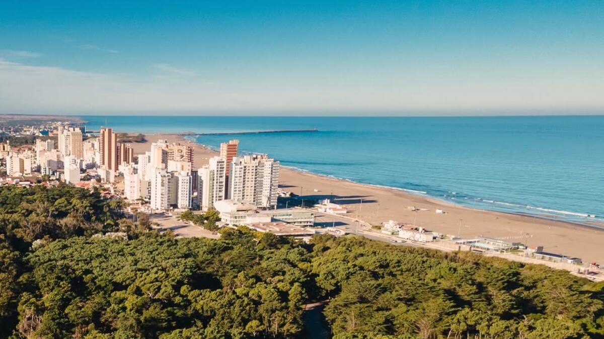 Necochea.
