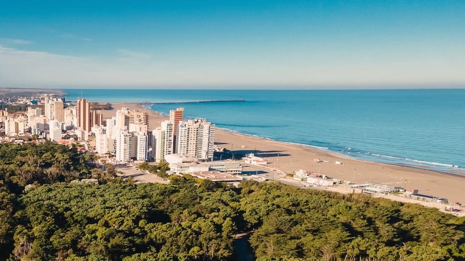 Necochea.
