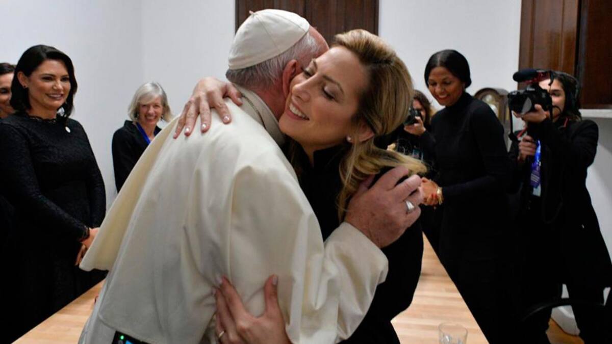 Fabiola y Papa Francisco, foto Presidencia