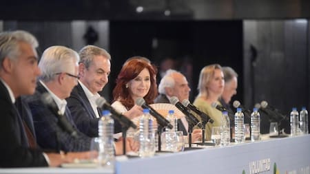 Cristina Kirchner en un encuentro del Grupo de Puebla