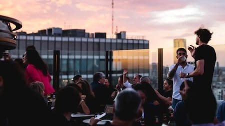 Terraza del Trade Sky Bar, en Buenos Aires. Foto: Instagram / trade.skybar.