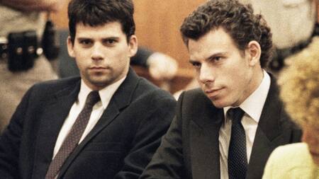 Lyle y Erik Menéndez condenados a cadena perpetua por el asesinato de sus padres. Foto: X