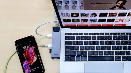 Celulares; smartphones; teléfonos. Foto: Unsplash.