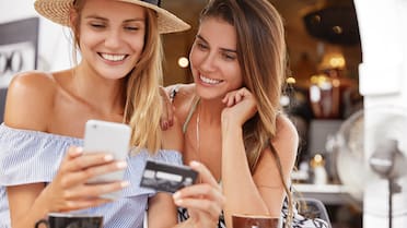 Navidad y Año Nuevo con descuentos: una por una, las promociones imperdibles que lanzó un banco para cerrar el 2025