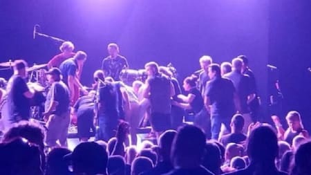 Desmayo de Carlos Santana, música, NA