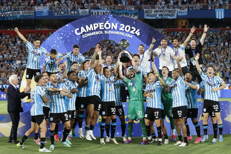 Trofeos De Racing Racing conquistó la Copa Sudamericana: ¿cuáles son los equipos con más ...