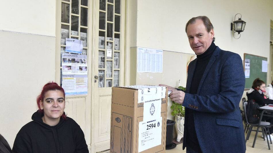 Votación de Gustavo Bordet en Entre Ríos. Foto: @bordet.