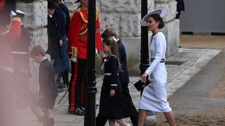 La reaparición pública de Kate Middleton junto a sus hijos. Foto: Reuters.
