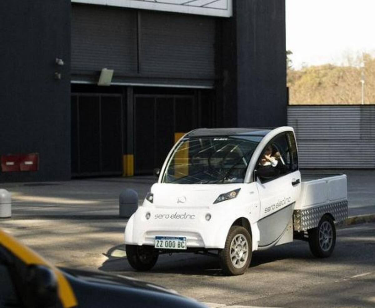 Automóvil eléctrico. Foto: Instagram/seroelectric.