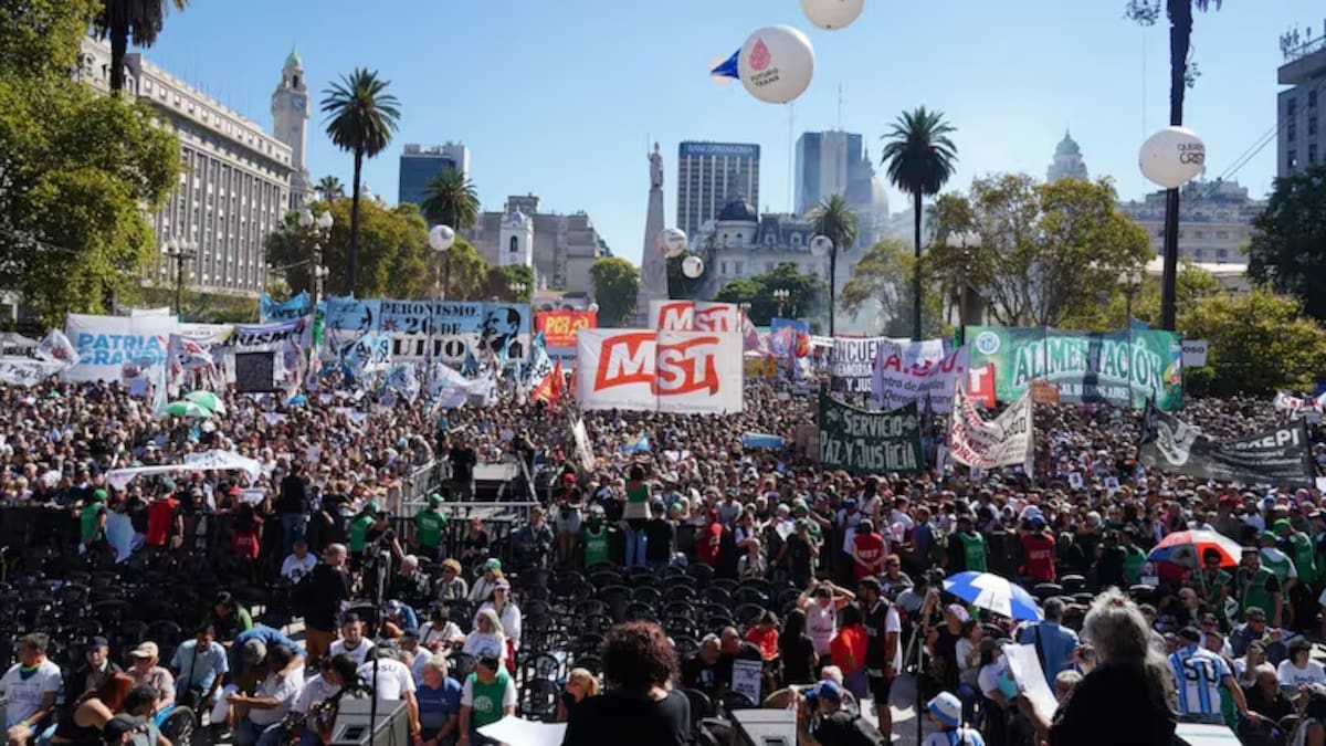 Manifestación en Buenos Aires marcha de la bronca cortes de tránsito