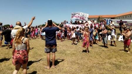 Escrache a Macri en Chapadmalal