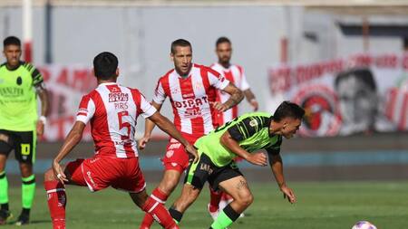Barracas Central-Unión de Santa Fe. Foto: NA.