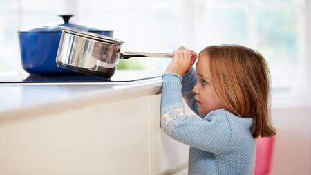 Afirman que mueren tres chicos al día por accidentes en el hogar