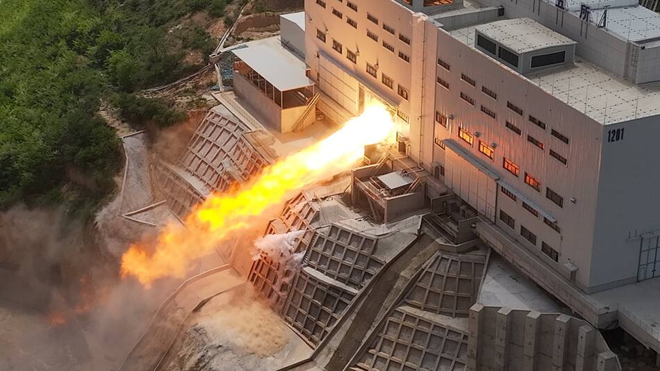 Prueba de encendido del motor líquido. Foto: Sexta Academia de la Corporación de Ciencia y Tecnología Aeroespacial de China