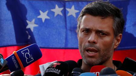 Leopoldo López: "Maduro no puede confiar ni en quien le sirve el café"
