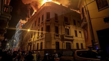 Incendio en Perú_EFE