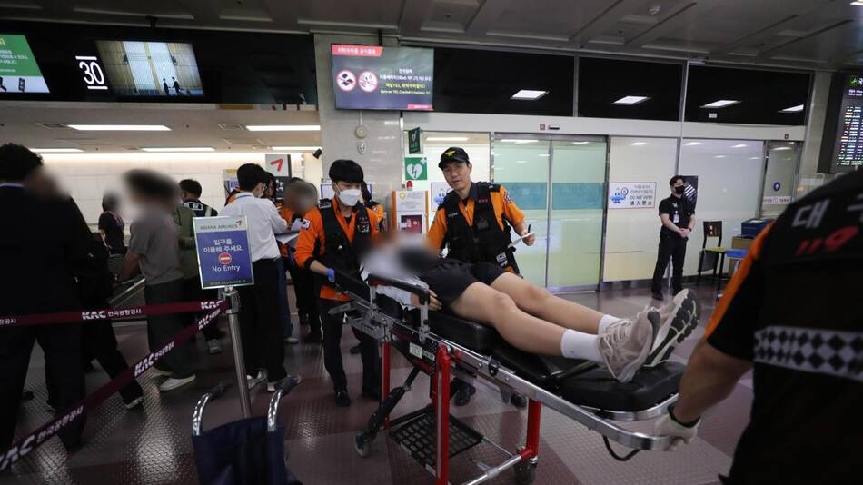 Corea del sur:un pasajero abrió la puerta de emergencia. Asiana Airlines