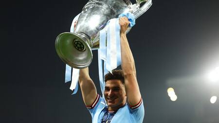 Julián Álvarez, campeón de la Champions League 2022-23.