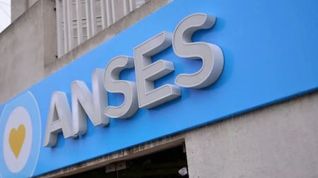 Créditos ANSES para jubilados y pensionados. Foto: NA.