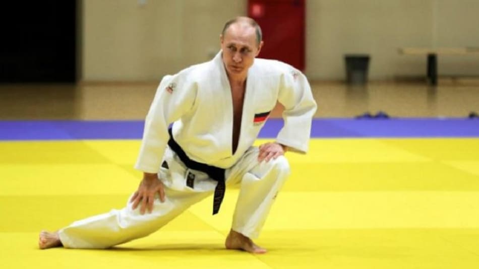 La Federación de Taekwondo le retiró el cinturón negro honorífico a Putin