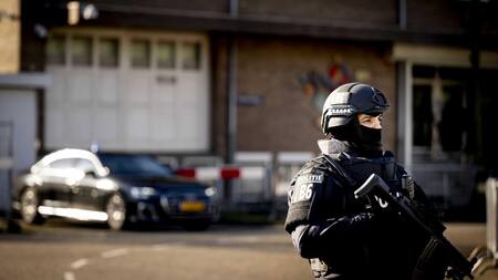 Operativo de seguridad en el juicio de Países Bajos por el crimen organizado. Foto: EFE.