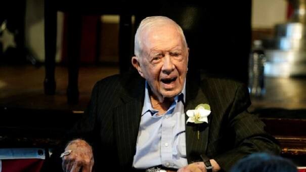 Tras varias internaciones, Jimmy Carter decidió recibir cuidados paliativos en su casa