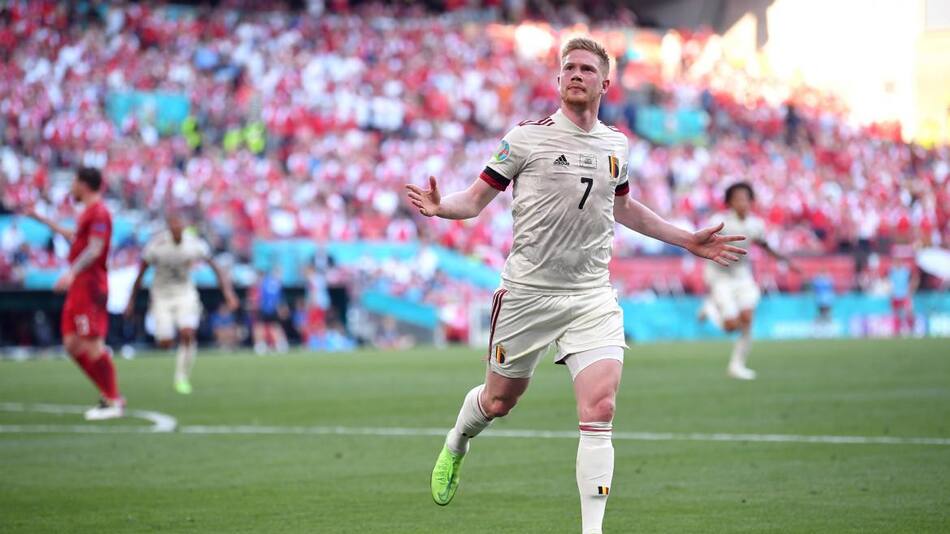 Festejo de Bélgica ante Dinamarca por la Eurocopa, REUTERS