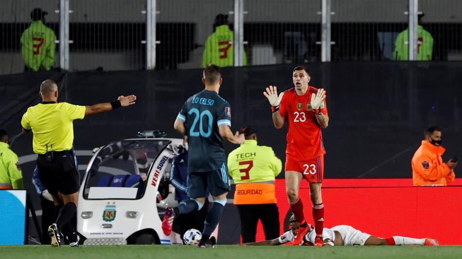 Penal para Perú, EFE