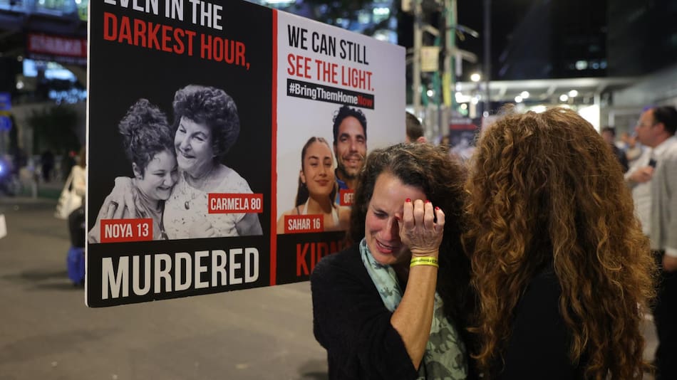 Familiares de rehenes. Foto: EFE.