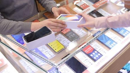 Celulares con buena relación precio-calidad. Foto: Unsplash.