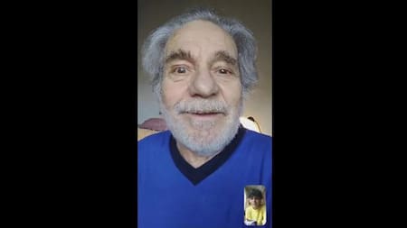 Hugo Arana en la serie "Historias virales"