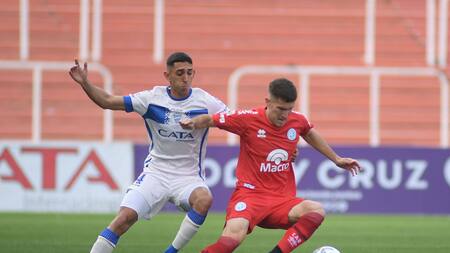 Godoy Cruz vs Belgrano. Foto: Télam.