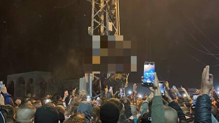 Horror en Cisjordania: Hamás ejecutó a tres palestinos acusados de traición y colgó sus cuerpos en una torre de electricidad