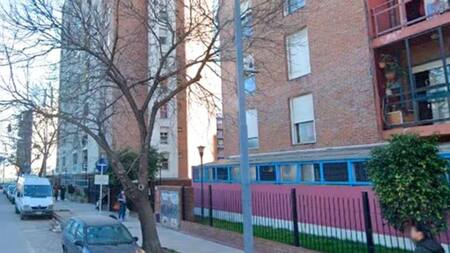 Departamento de La Boca donde fue hallado muerto un hombre en un freezer.