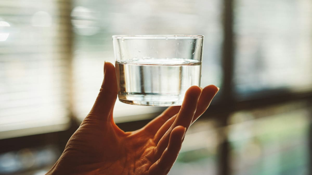 Vaso con agua. Foto: Unsplash